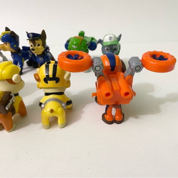 Lot of 11 Paw Patrol Figures Toys - Picture 4 of 13